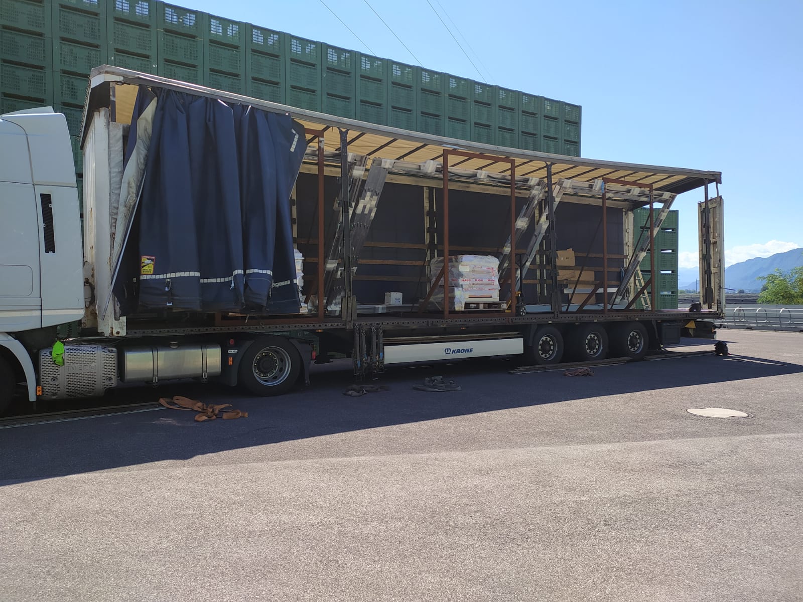 Truck transport logistics