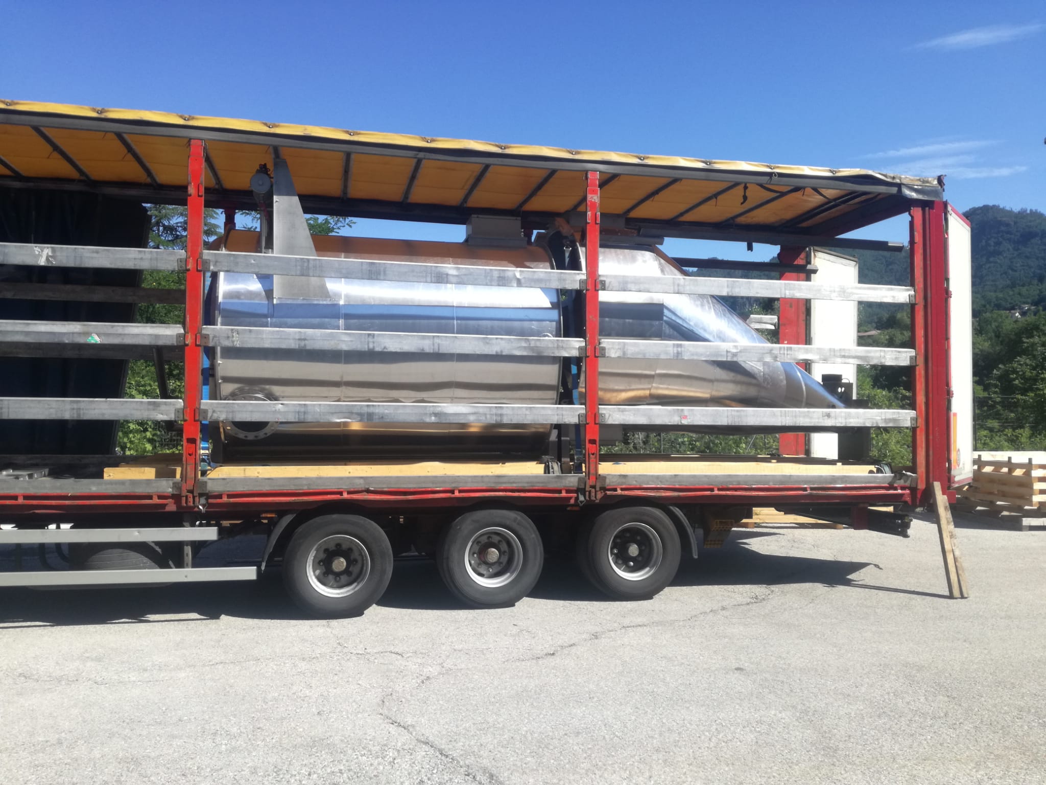 Truck and cargo